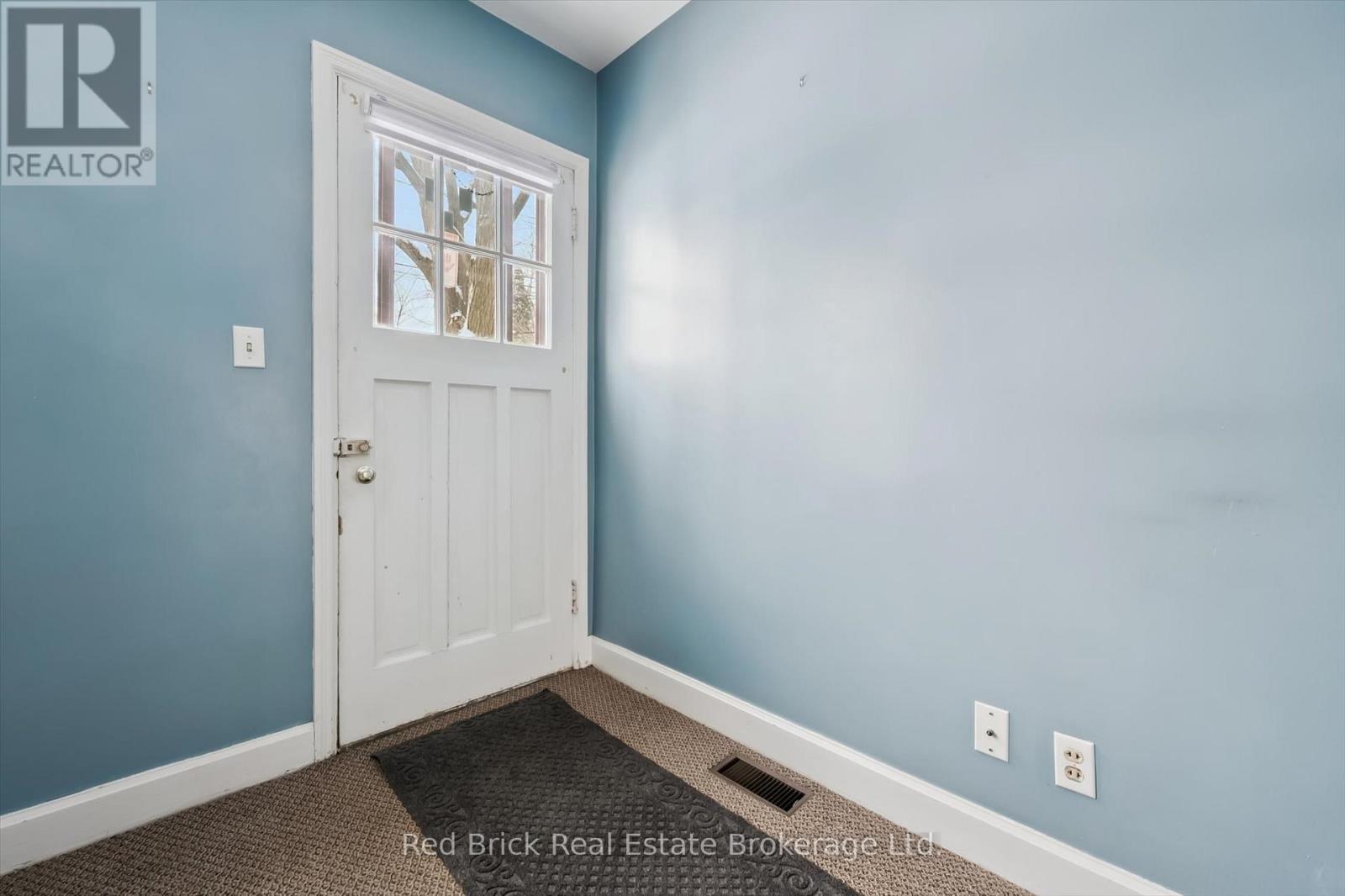 55 Stevenson Street N, Guelph (St. George's), Ontario  N1E 5A3 - Photo 6 - X12899818