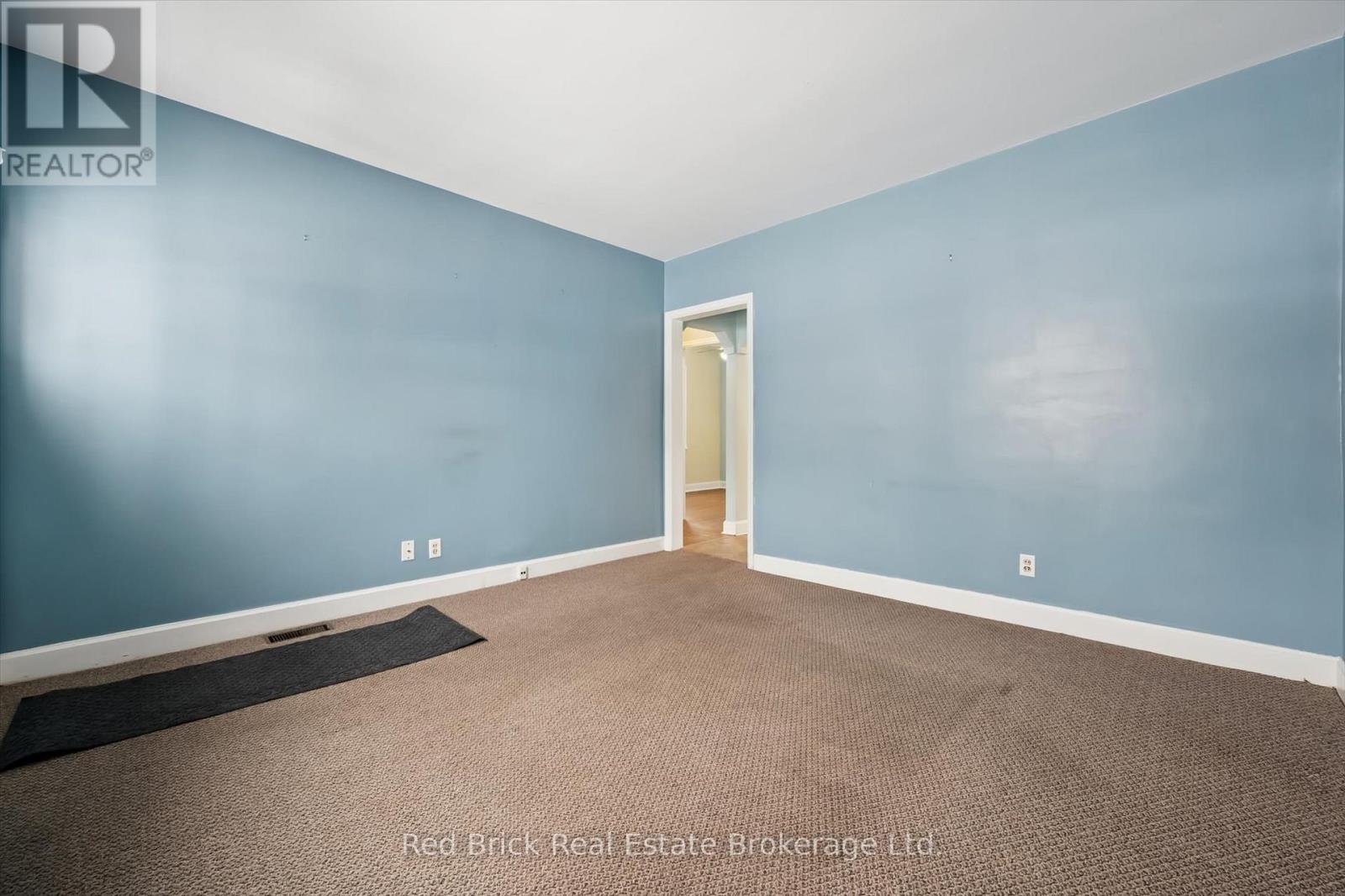 55 Stevenson Street N, Guelph (St. George's), Ontario  N1E 5A3 - Photo 9 - X12899818