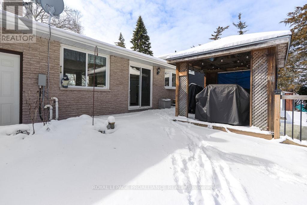 202 Huntingwood Drive, Quinte West, Ontario  K8N 4Z5 - Photo 34 - X12899914