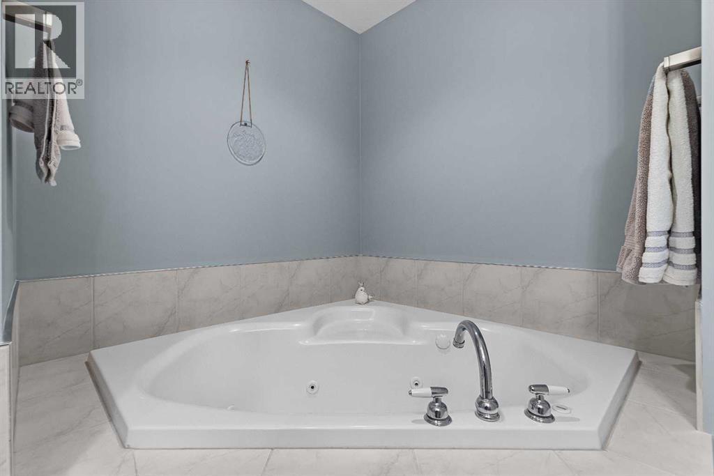 3, 137 Stone Creek Road, Canmore, Alberta  T1W 3A6 - Photo 33 - A2292172