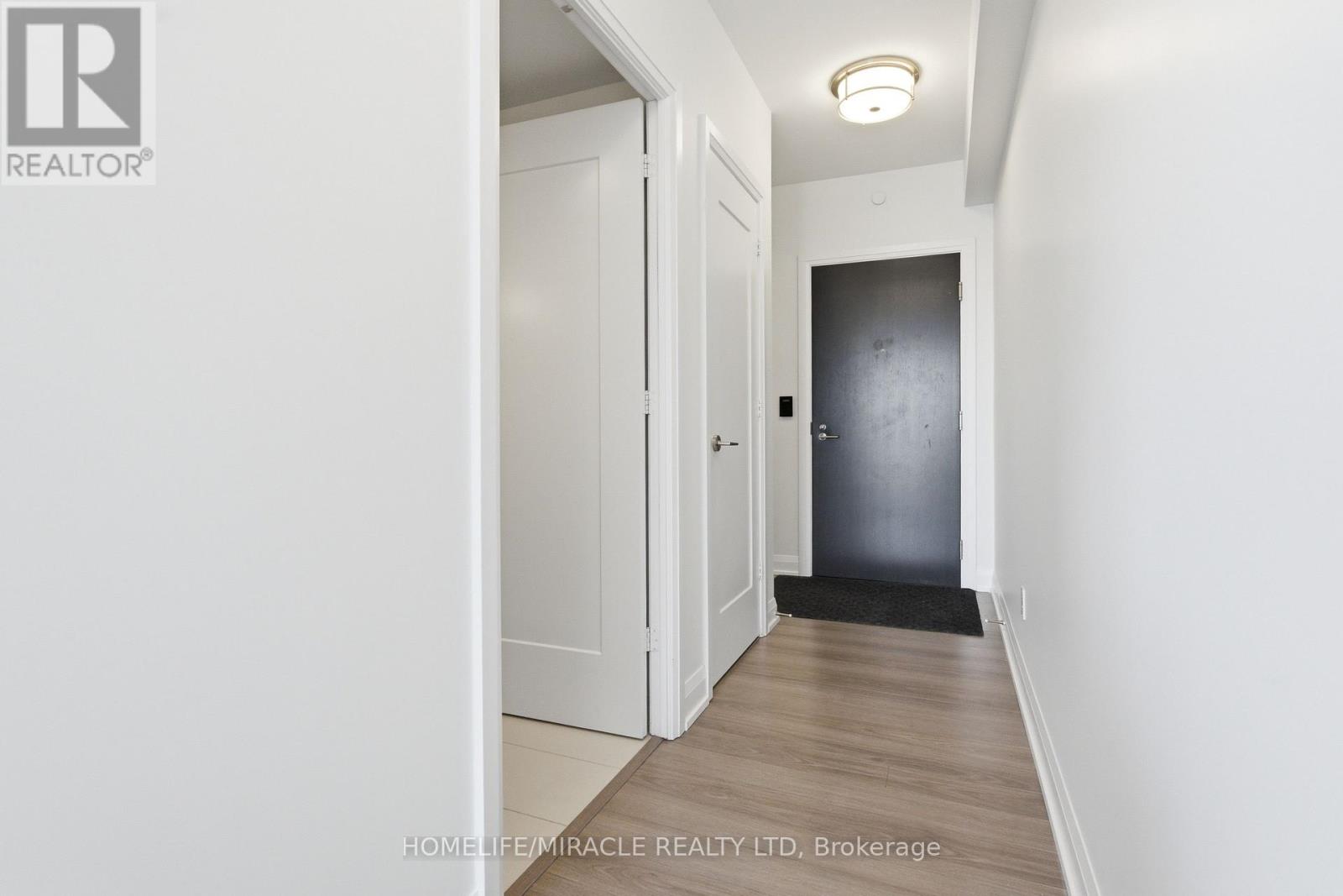 1705 - 18 Graydon Hall Drive, Toronto, Ontario  M3A 0A4 - Photo 2 - C12899646