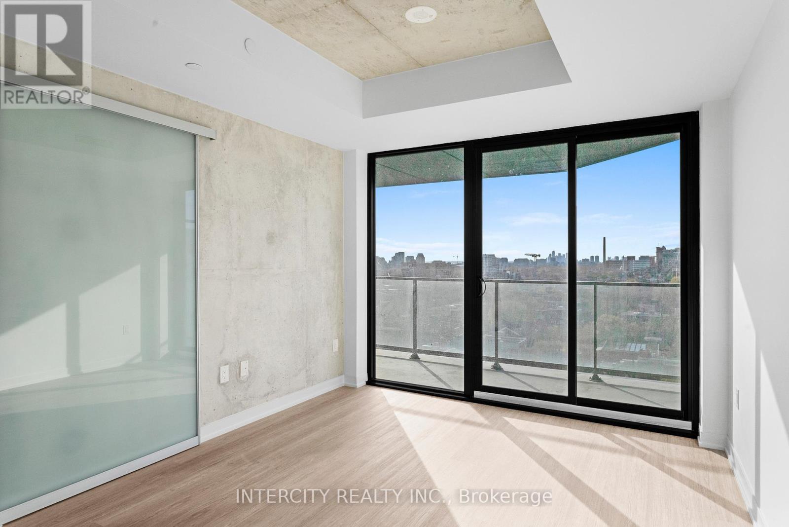 1211 - 195 Mccaul Street, Toronto, Ontario  M5T 1W6 - Photo 16 - C12899746