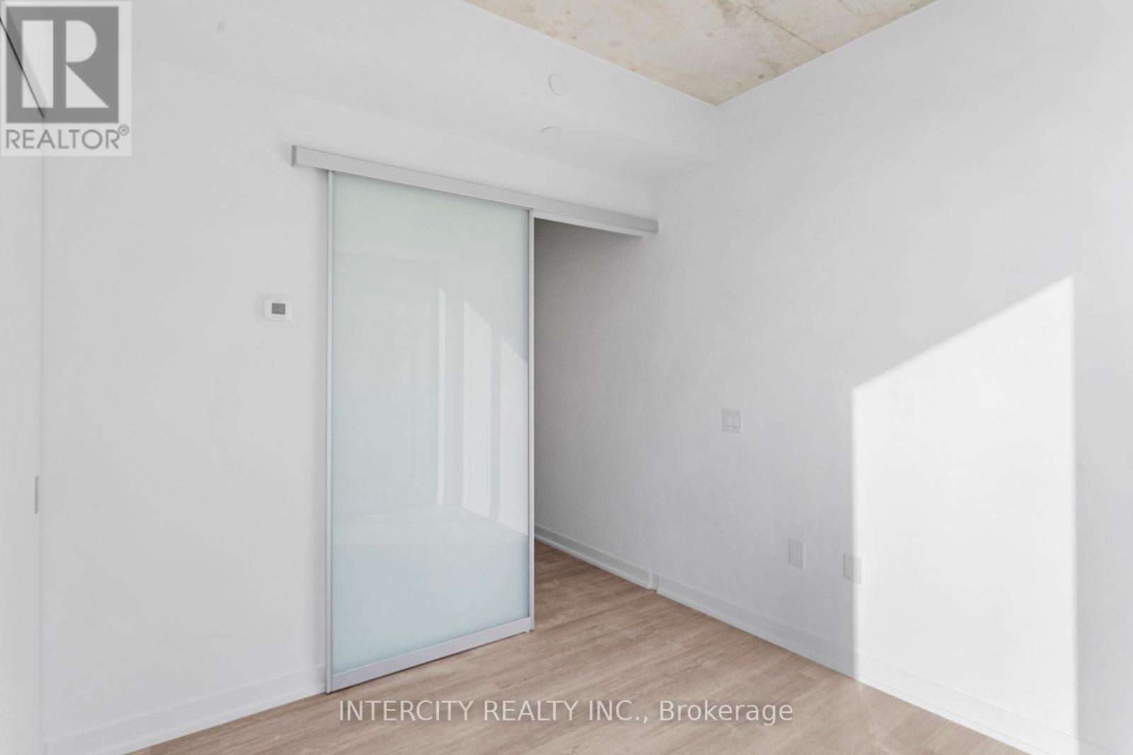 1211 - 195 Mccaul Street, Toronto, Ontario  M5T 1W6 - Photo 22 - C12899746