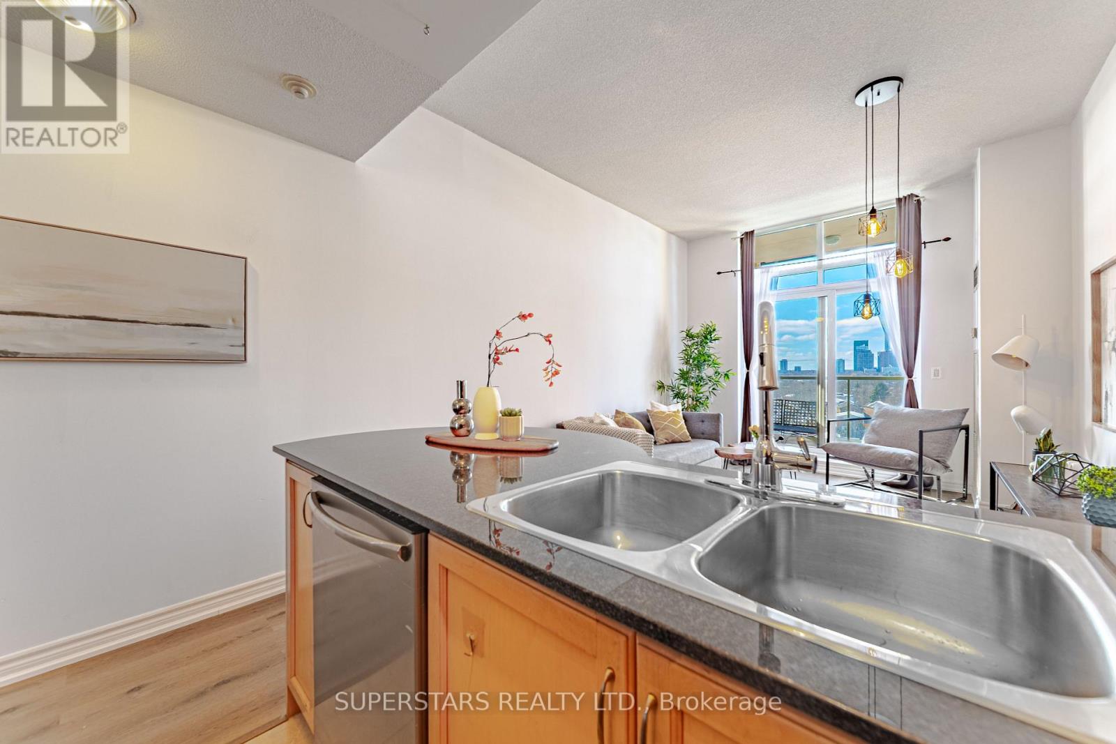 713 - 18 Kenaston Gardens, Toronto, Ontario  M2K 3C7 - Photo 6 - C12899850