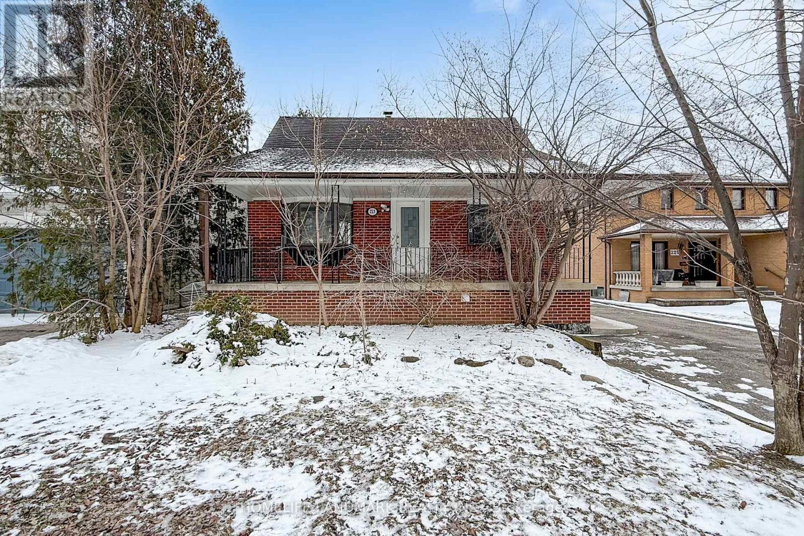 223 PLEASANT AVENUE, toronto (newtonbrook west), Ontario