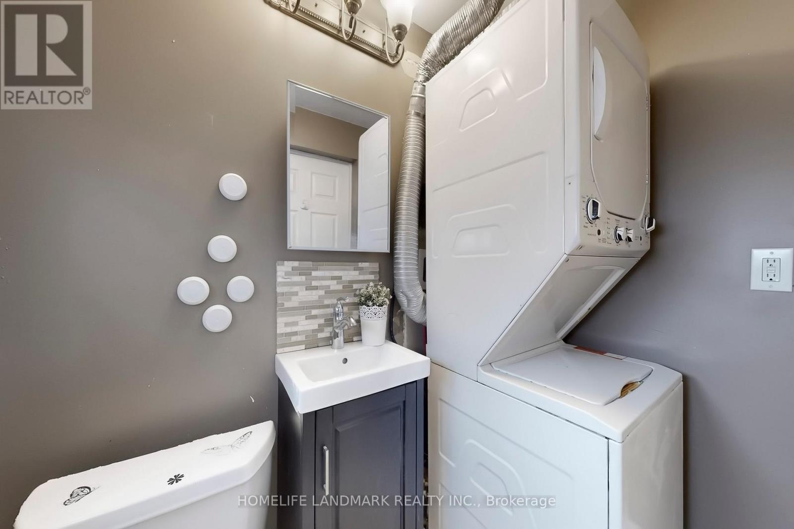 223 Pleasant Avenue, Toronto (Newtonbrook West), Ontario  M2M 1M6 - Photo 18 - C12899868