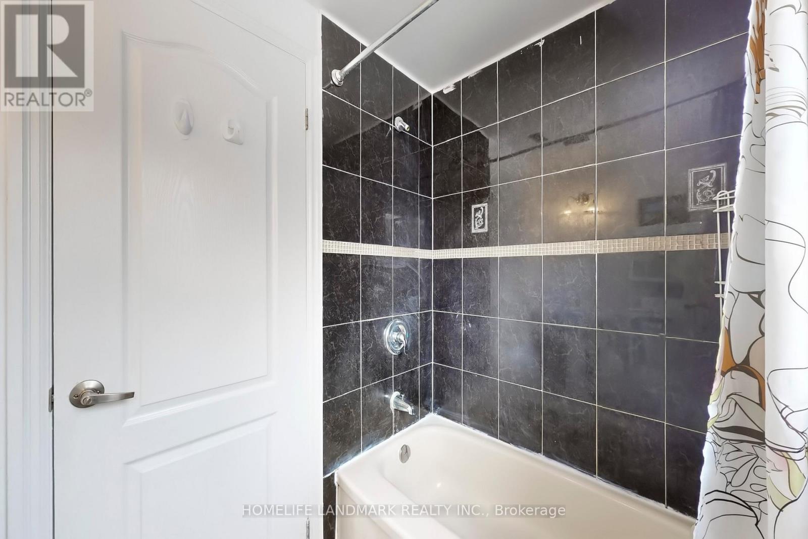 223 Pleasant Avenue, Toronto (Newtonbrook West), Ontario  M2M 1M6 - Photo 30 - C12899868