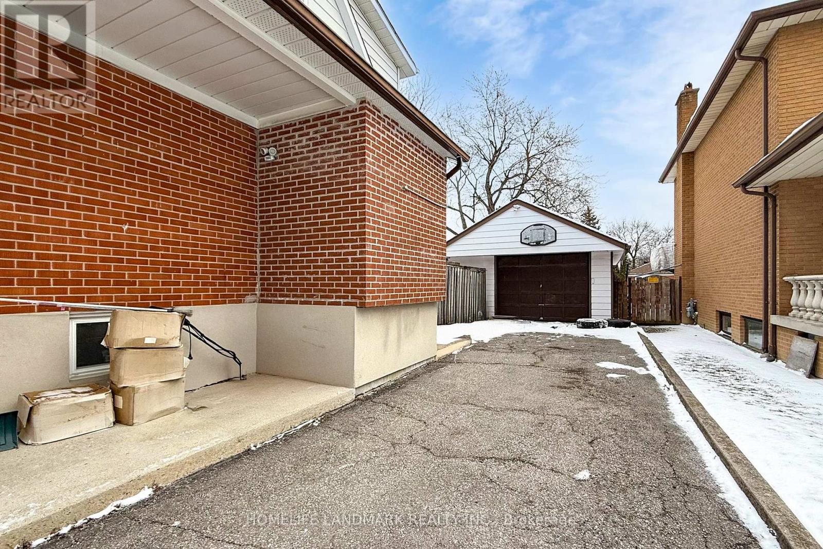 223 Pleasant Avenue, Toronto (Newtonbrook West), Ontario  M2M 1M6 - Photo 50 - C12899868