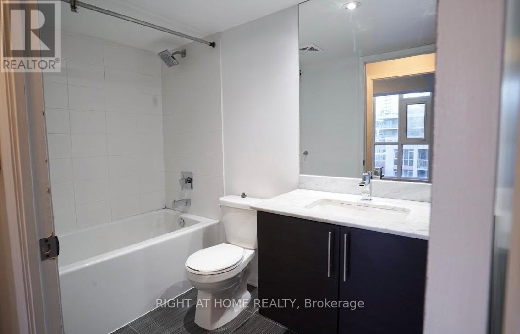 706 - 35 Bastion Street, Toronto, Ontario  M5V 0C2 - Photo 17 - C12899882