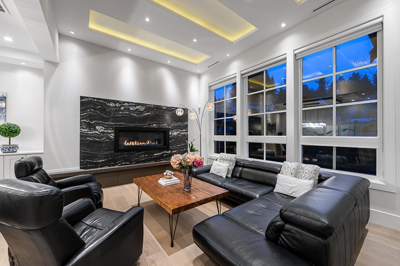 16755 Mcnair Drive, Surrey, British Columbia  V3Z 0P9 - Photo 4 - R3100670