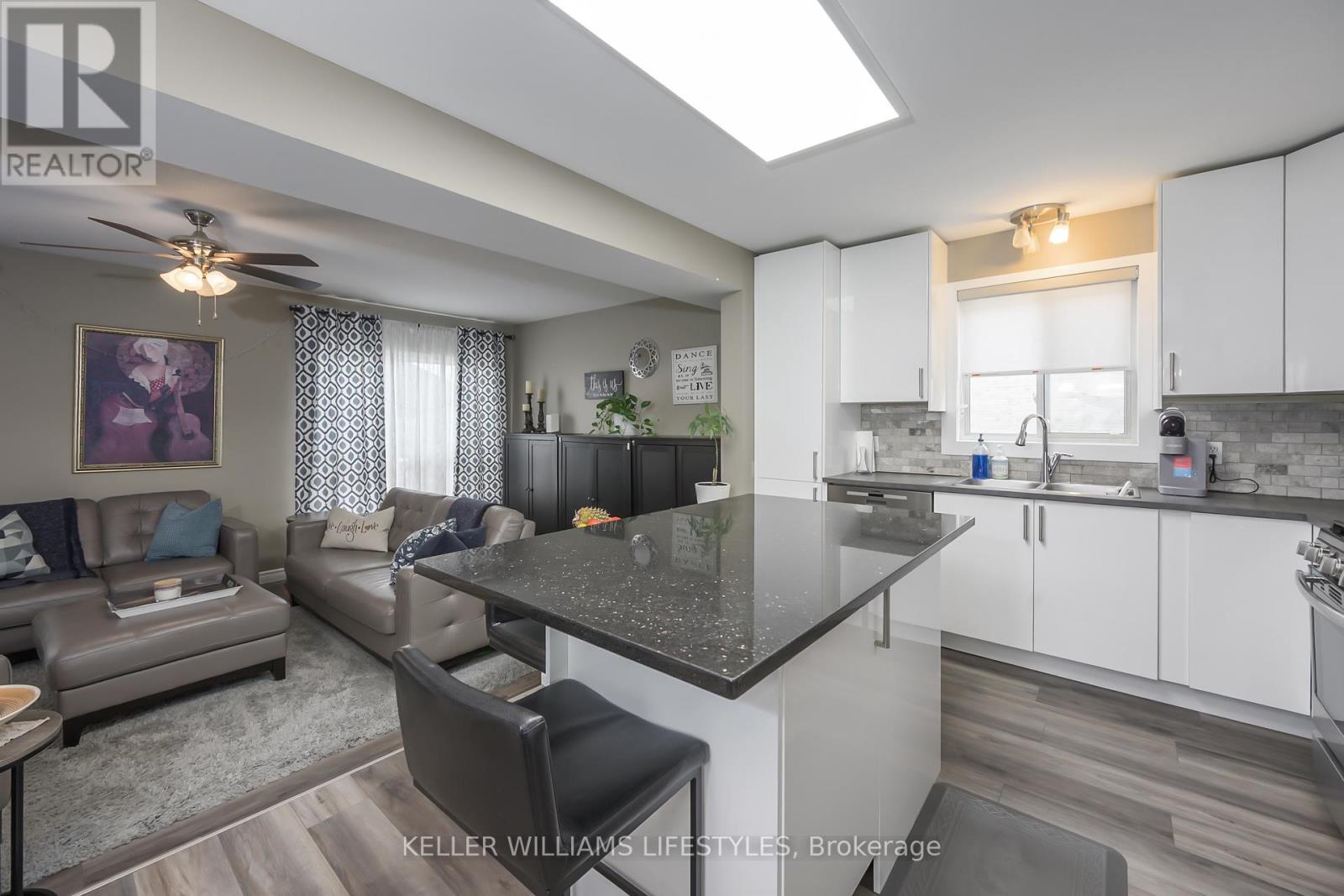 526 Cuthbert Circle, London South, Ontario  N6M 1K6 - Photo 12 - X12899720