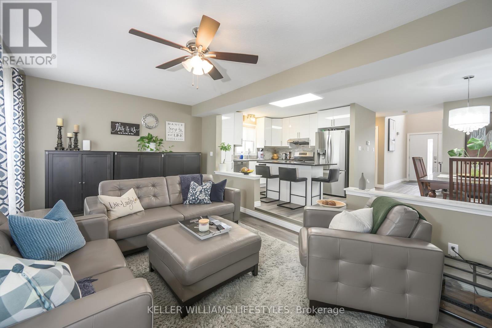 526 Cuthbert Circle, London South, Ontario  N6M 1K6 - Photo 2 - X12899720