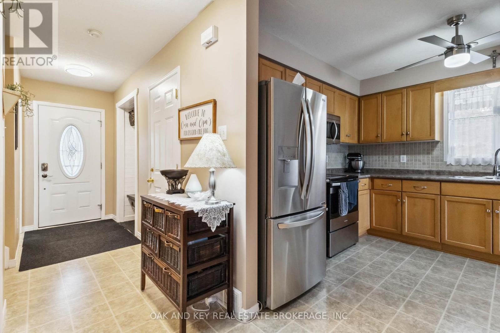 576 Ridgeview Drive, London East, Ontario  N5Y 6H8 - Photo 16 - X12899760