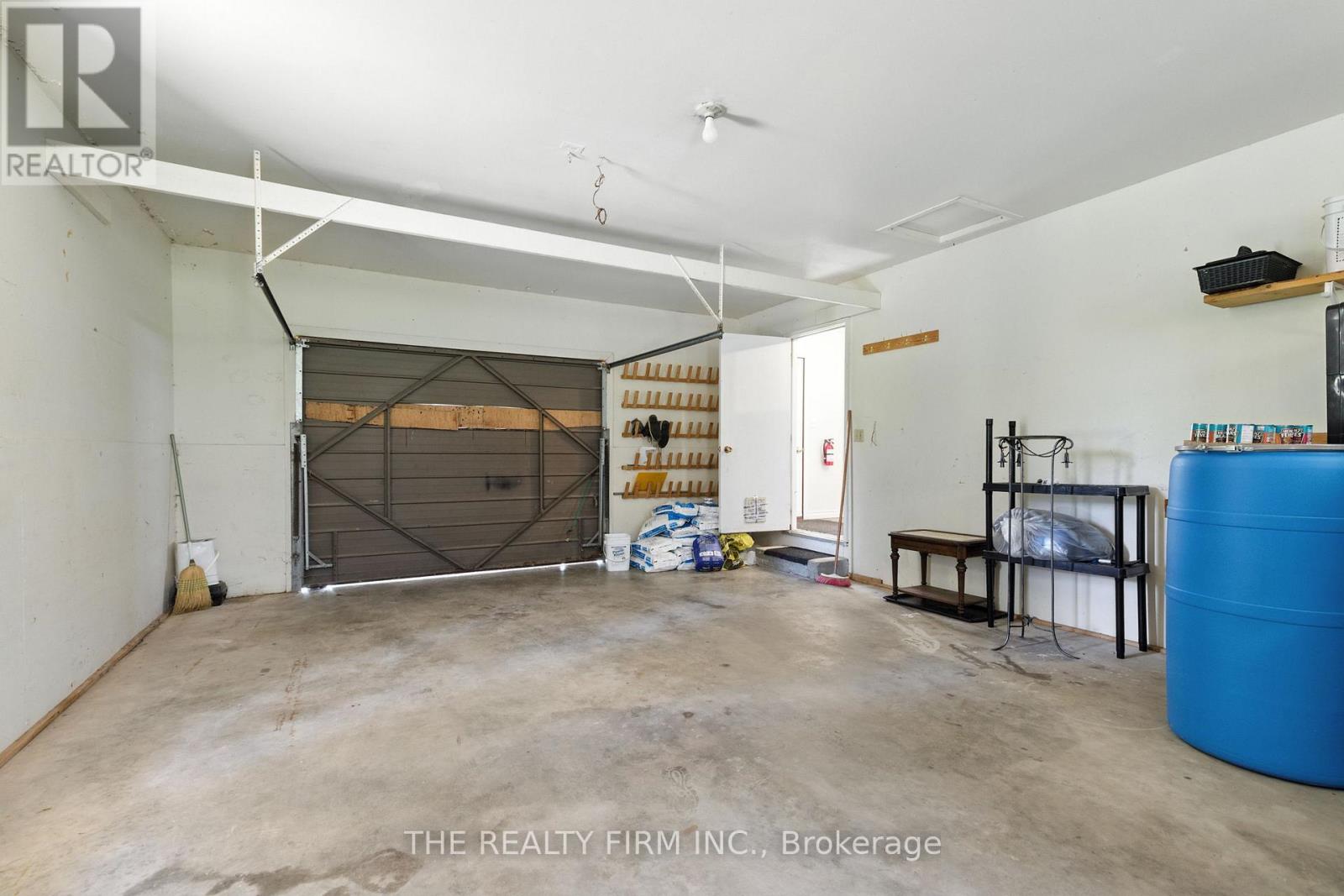 7934 Olde Drive, Strathroy-Caradoc, Ontario  N0L 1W0 - Photo 26 - X12899898