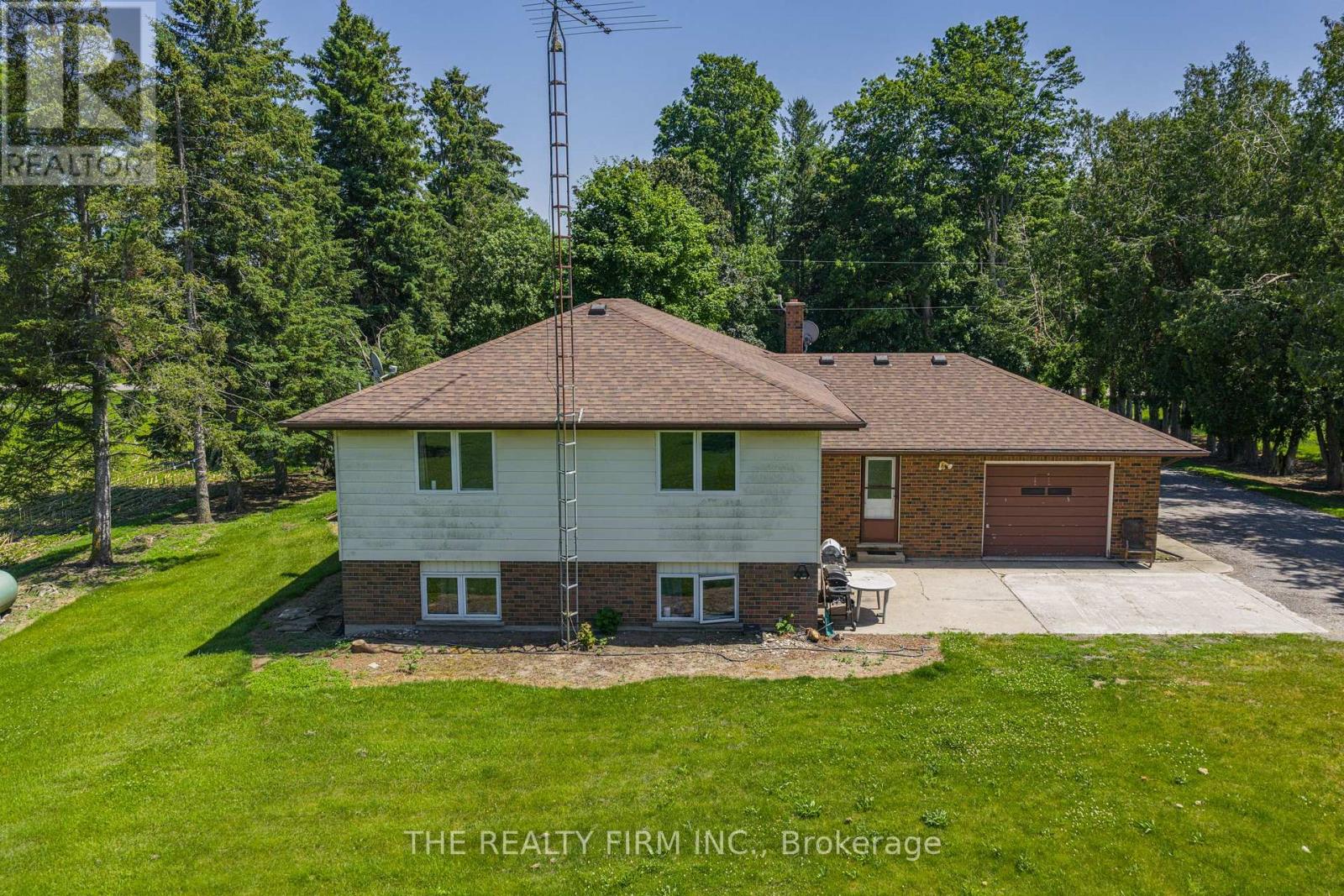 7934 Olde Drive, Strathroy-Caradoc, Ontario  N0L 1W0 - Photo 27 - X12899898