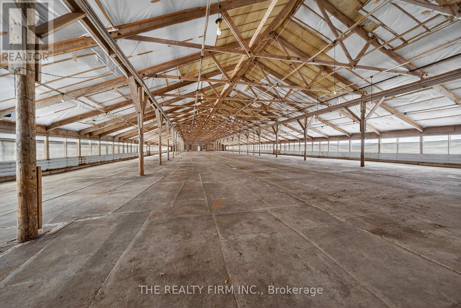 7934 Olde Drive, Strathroy-Caradoc, Ontario  N0L 1W0 - Photo 40 - X12899898