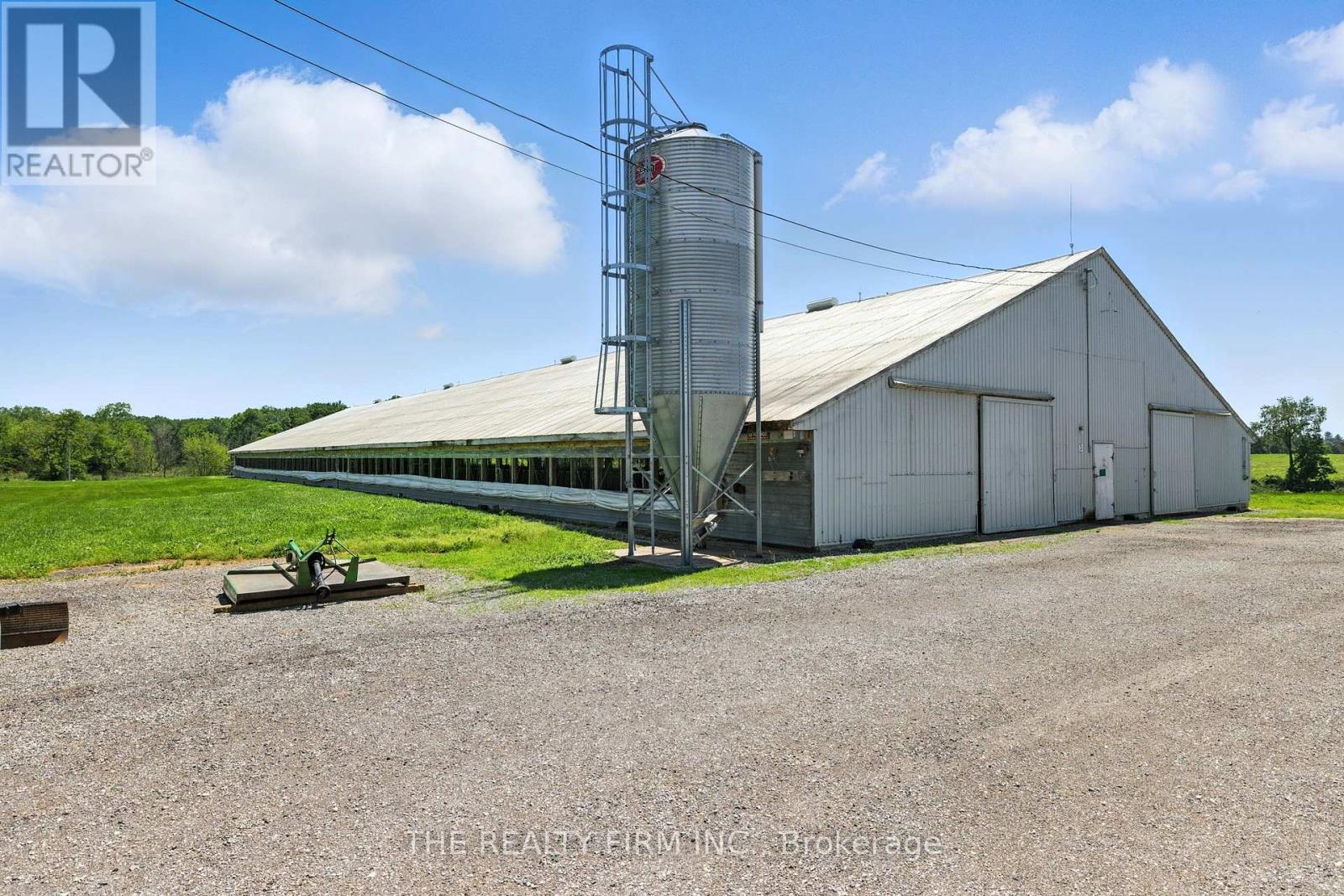 7934 Olde Drive, Strathroy-Caradoc, Ontario  N0L 1W0 - Photo 41 - X12899898