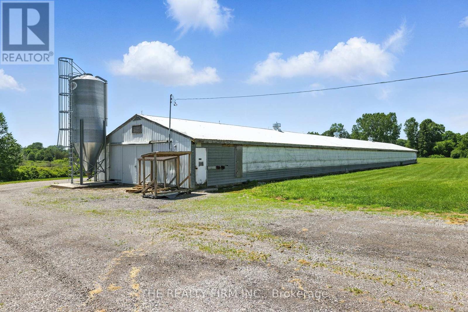 7934 Olde Drive, Strathroy-Caradoc, Ontario  N0L 1W0 - Photo 42 - X12899898