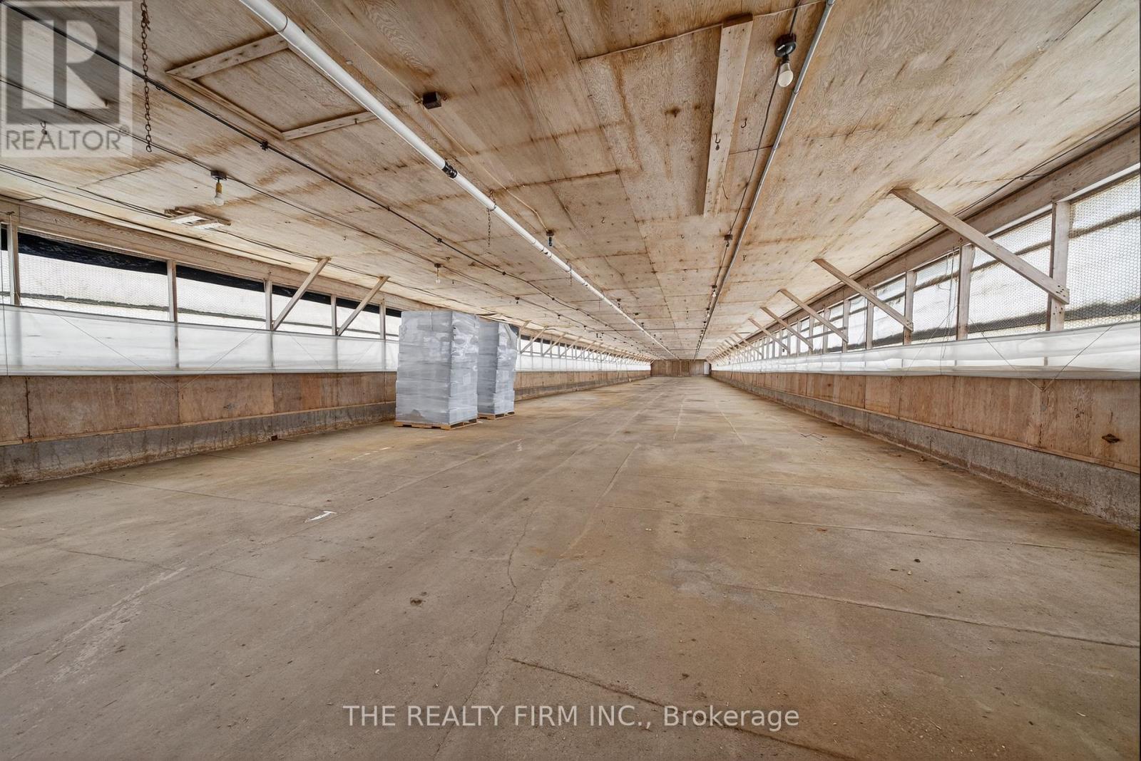 7934 Olde Drive, Strathroy-Caradoc, Ontario  N0L 1W0 - Photo 46 - X12899898