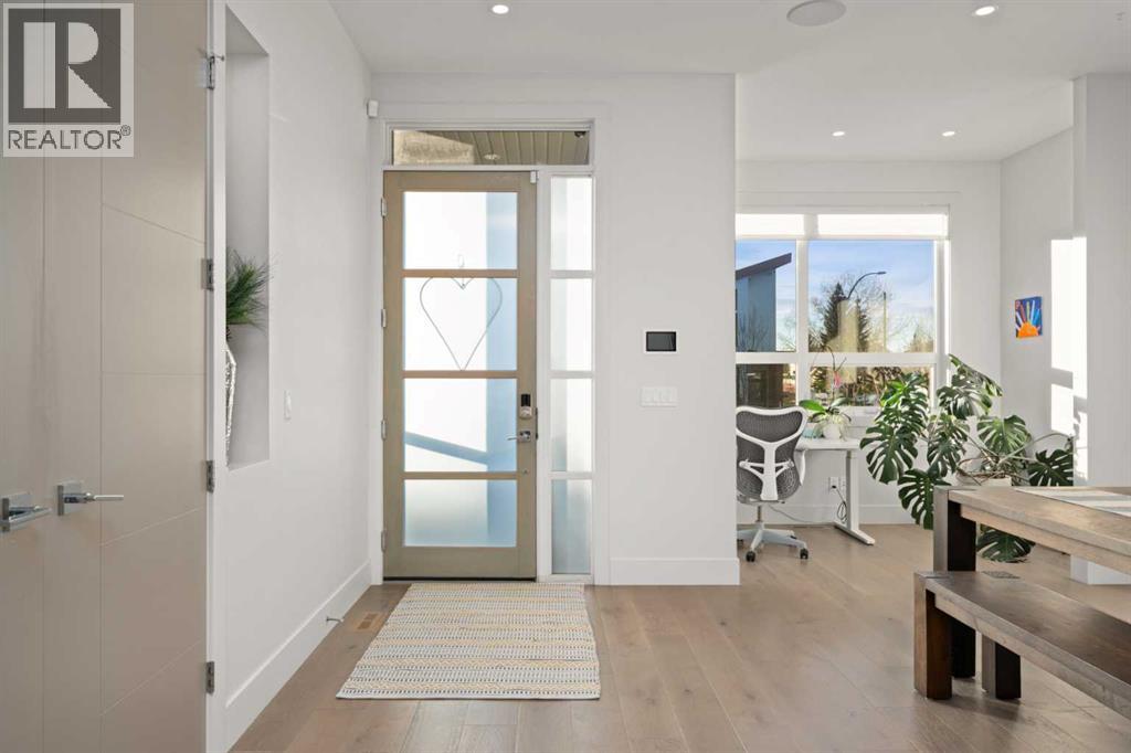 4906 21 Street Sw, Calgary, Alberta  T2T 5B7 - Photo 9 - A2285745