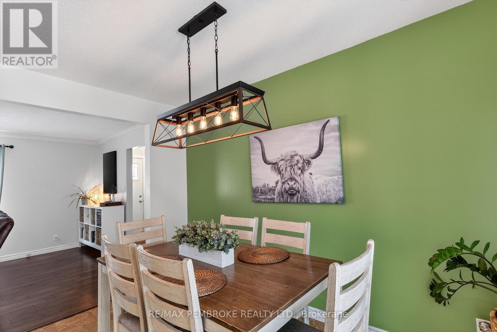 70 Herman Street, Petawawa, Ontario  K8H 1W2 - Photo 13 - X12899860