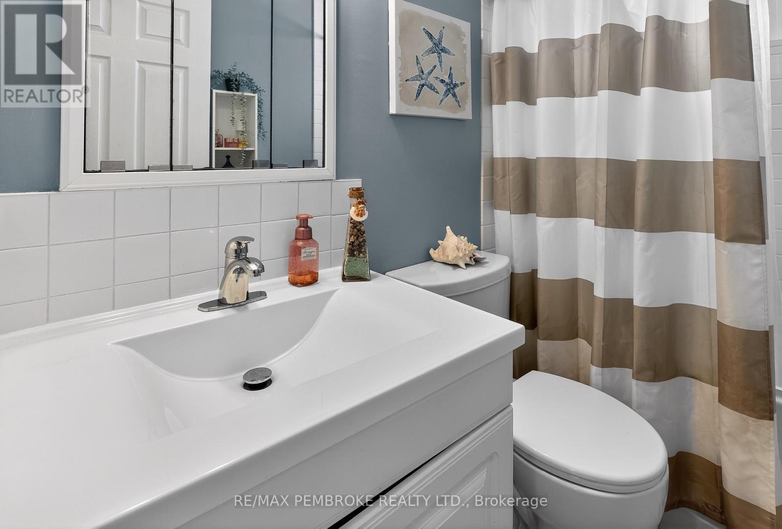 70 Herman Street, Petawawa, Ontario  K8H 1W2 - Photo 23 - X12899860