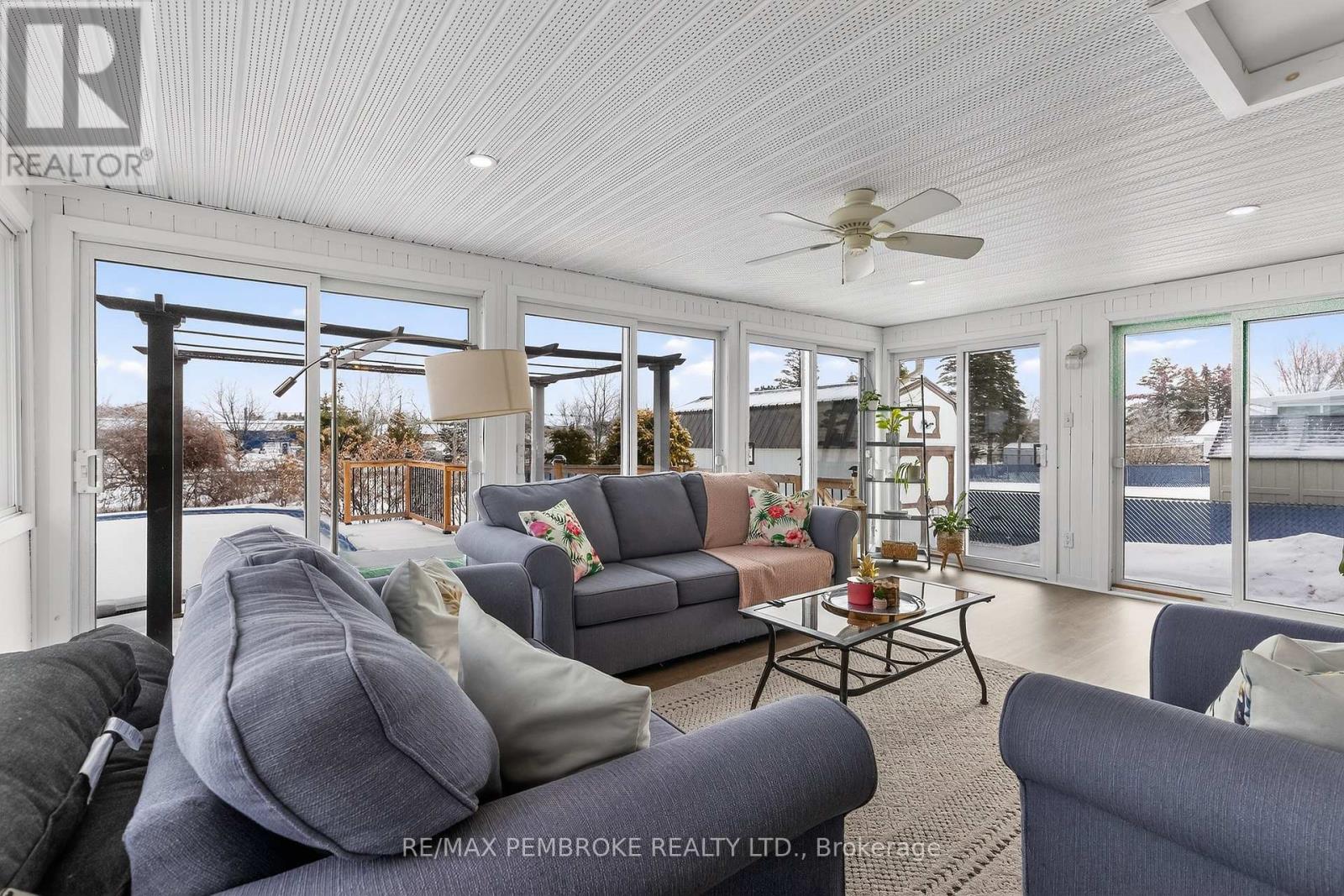 70 Herman Street, Petawawa, Ontario  K8H 1W2 - Photo 27 - X12899860