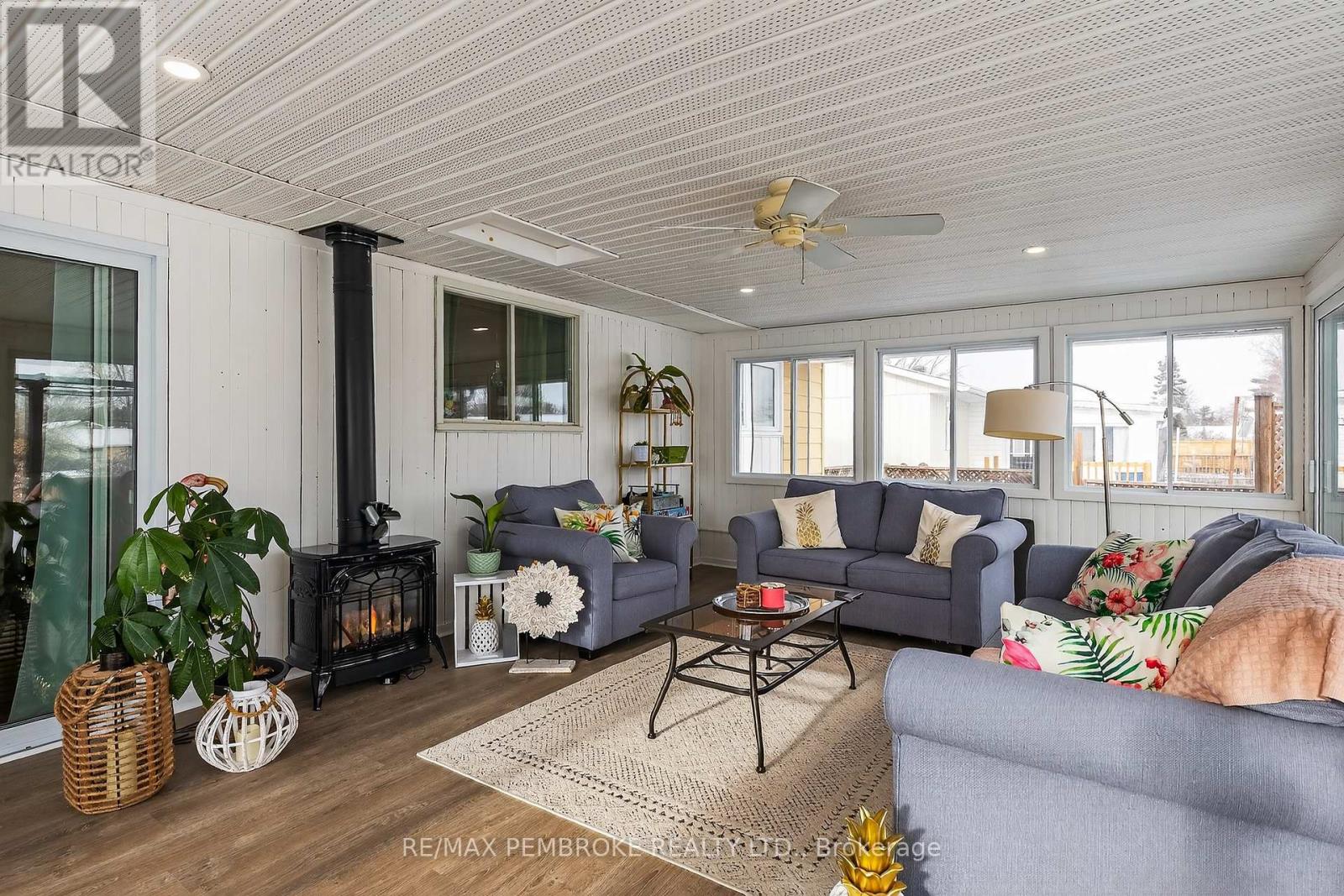 70 Herman Street, Petawawa, Ontario  K8H 1W2 - Photo 29 - X12899860