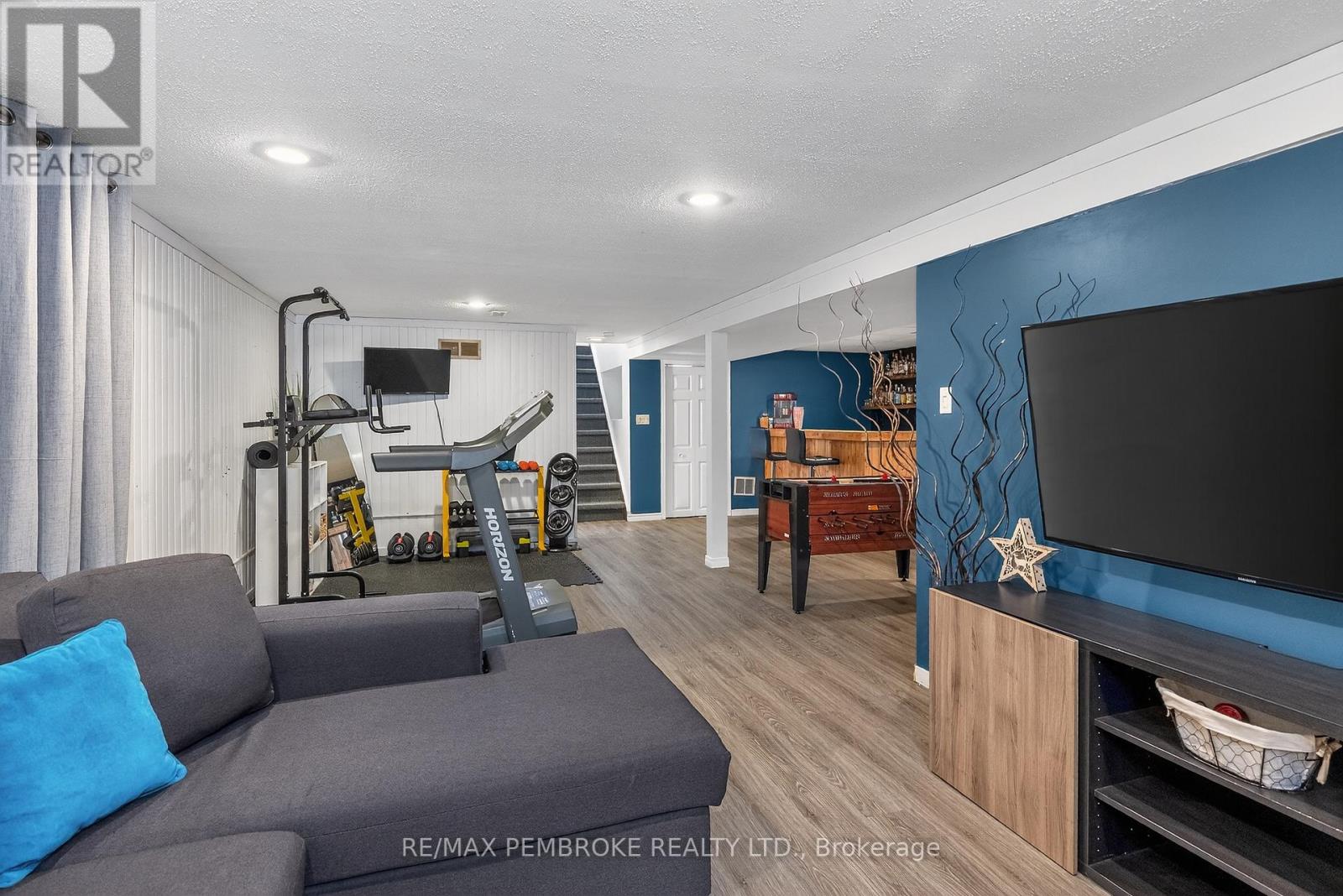 70 Herman Street, Petawawa, Ontario  K8H 1W2 - Photo 33 - X12899860