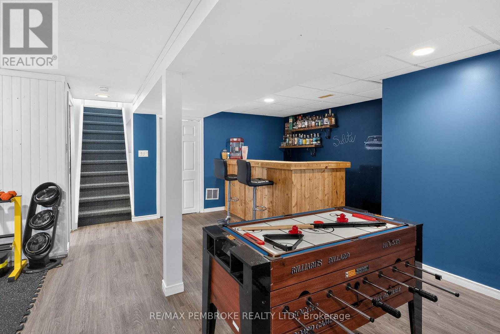 70 Herman Street, Petawawa, Ontario  K8H 1W2 - Photo 34 - X12899860