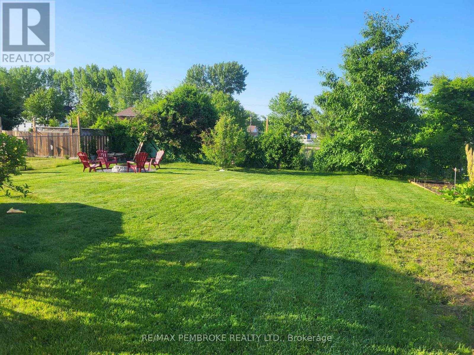 70 Herman Street, Petawawa, Ontario  K8H 1W2 - Photo 48 - X12899860