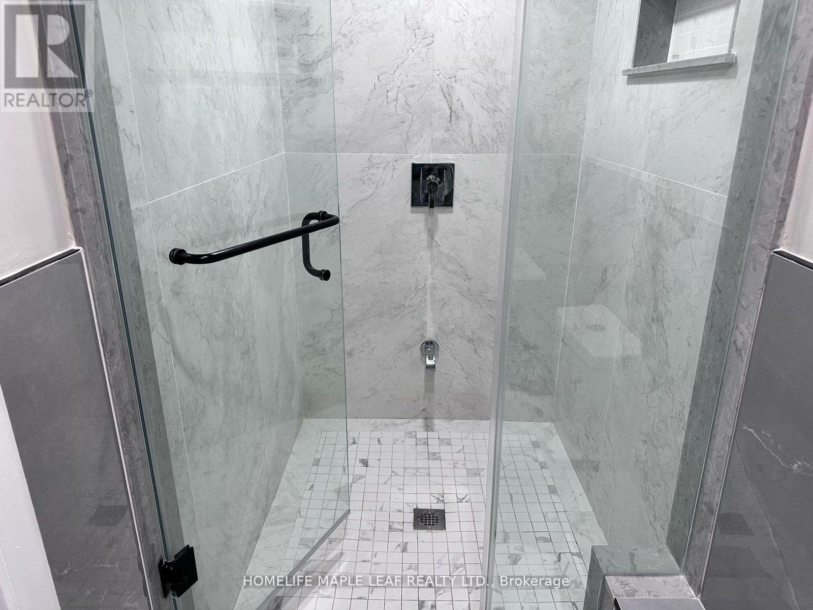 1174 Enchanted Crescent, Pickering, Ontario  L1X 0G9 - Photo 3 - E12899690