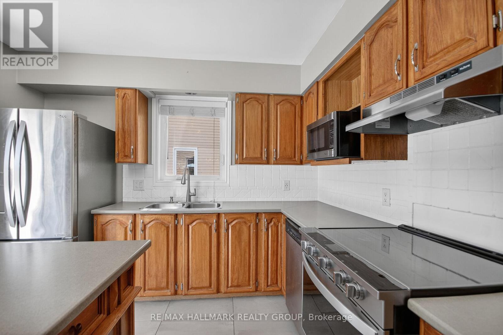 544 Apollo Way, Ottawa, Ontario  K4A 1V7 - Photo 9 - X12899660