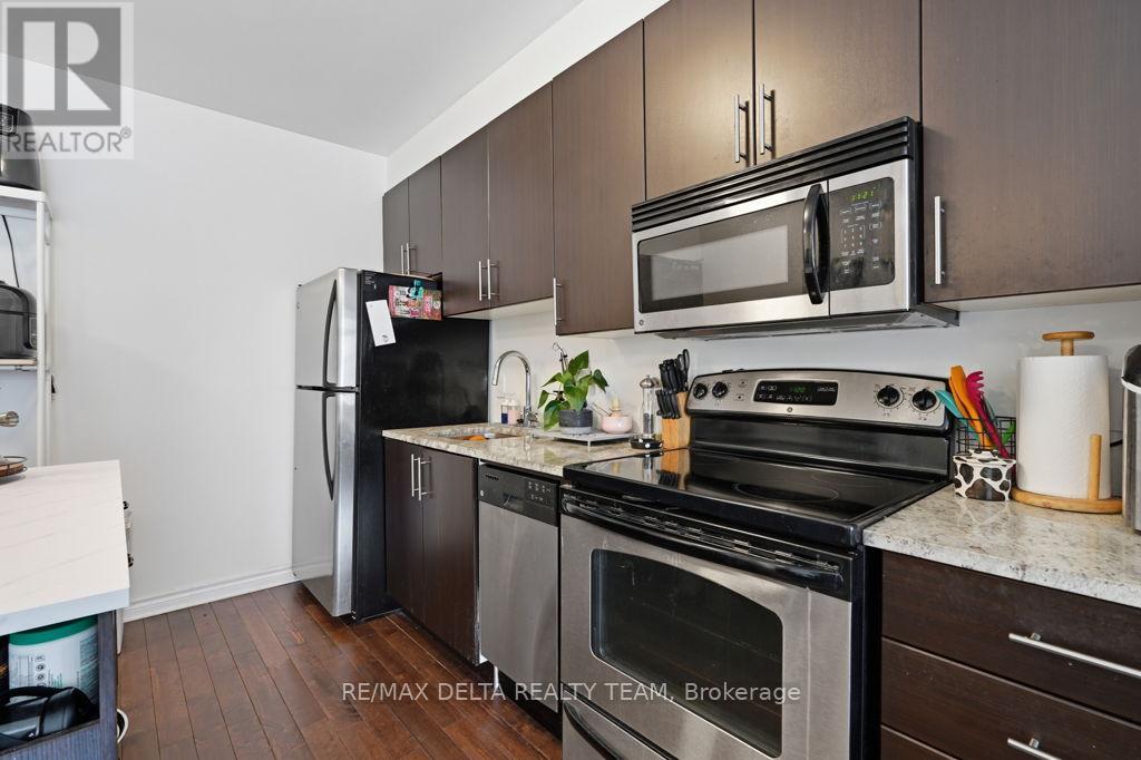 215 - 429 Kent Street, Ottawa, Ontario  K2P 1B5 - Photo 10 - X12899716
