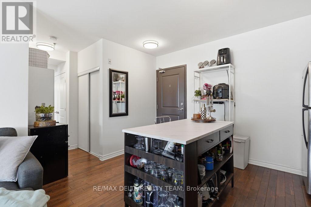 215 - 429 Kent Street, Ottawa, Ontario  K2P 1B5 - Photo 11 - X12899716