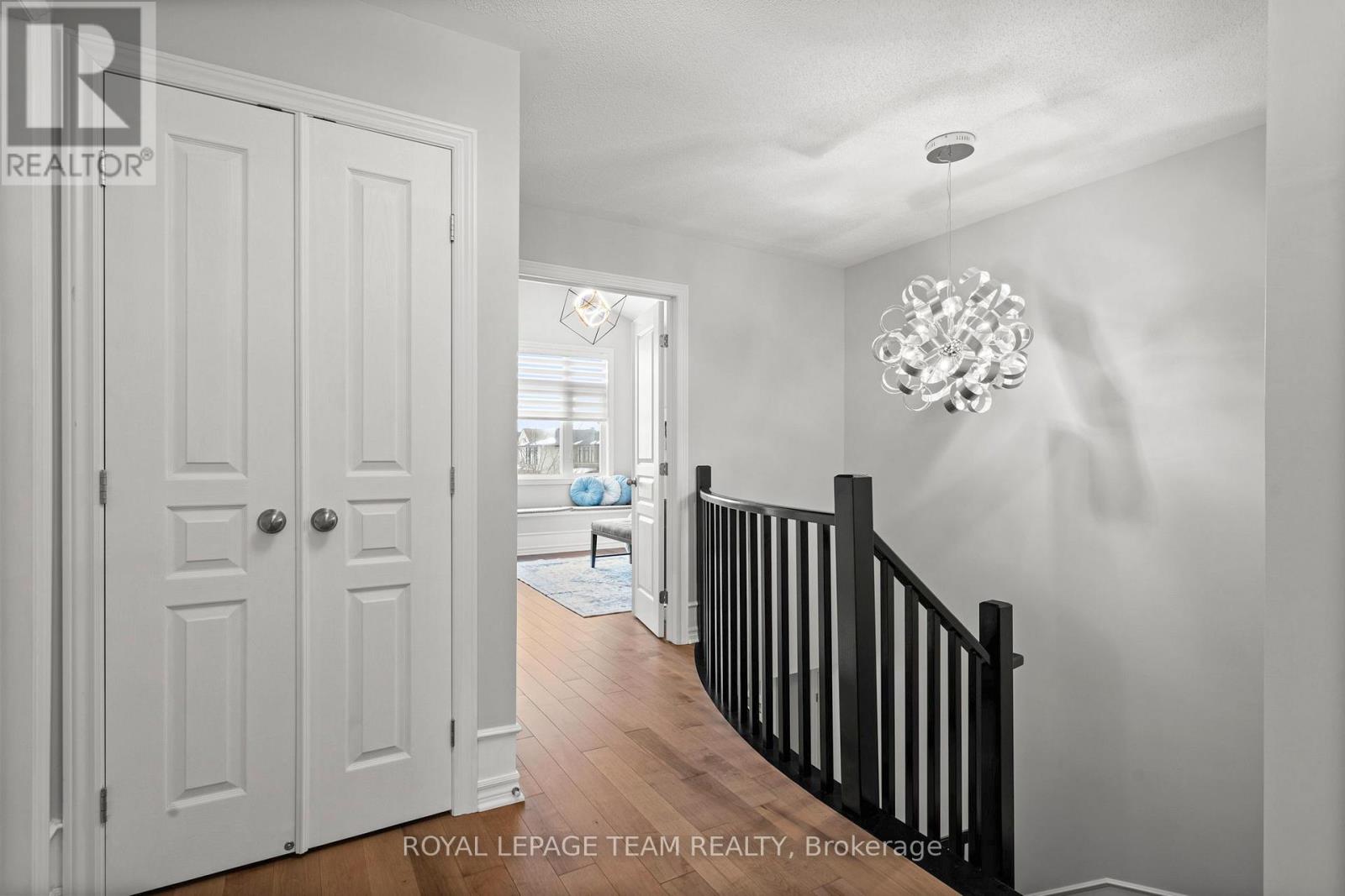 337 Sugar Pine Crescent, Ottawa, Ontario  K2M 0H6 - Photo 12 - X12899758