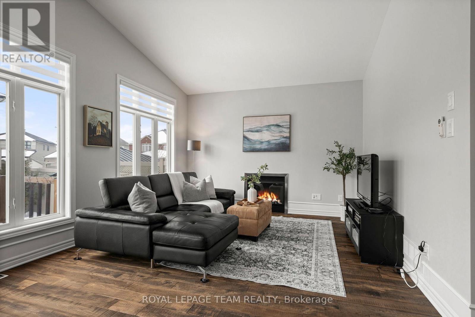 337 Sugar Pine Crescent, Ottawa, Ontario  K2M 0H6 - Photo 9 - X12899758