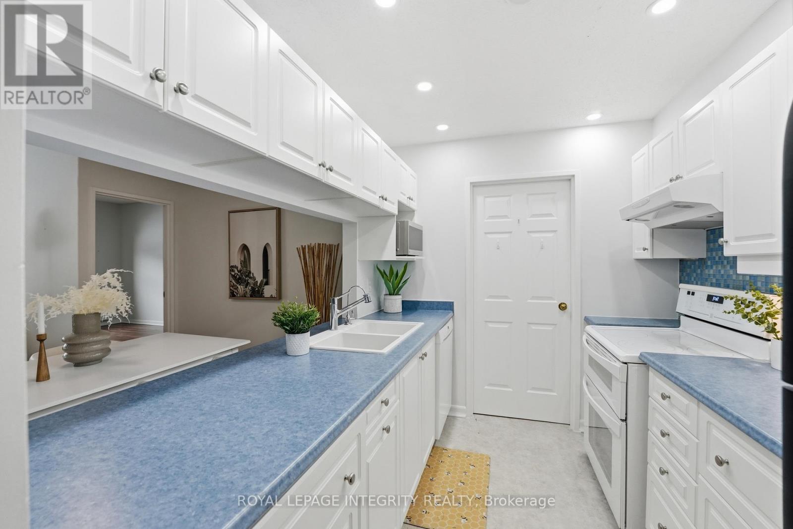 108 - 2019 Carling Avenue, Ottawa, Ontario  K2A 4A2 - Photo 4 - X12899778