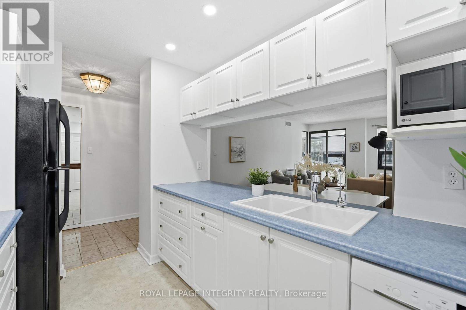 108 - 2019 Carling Avenue, Ottawa, Ontario  K2A 4A2 - Photo 5 - X12899778