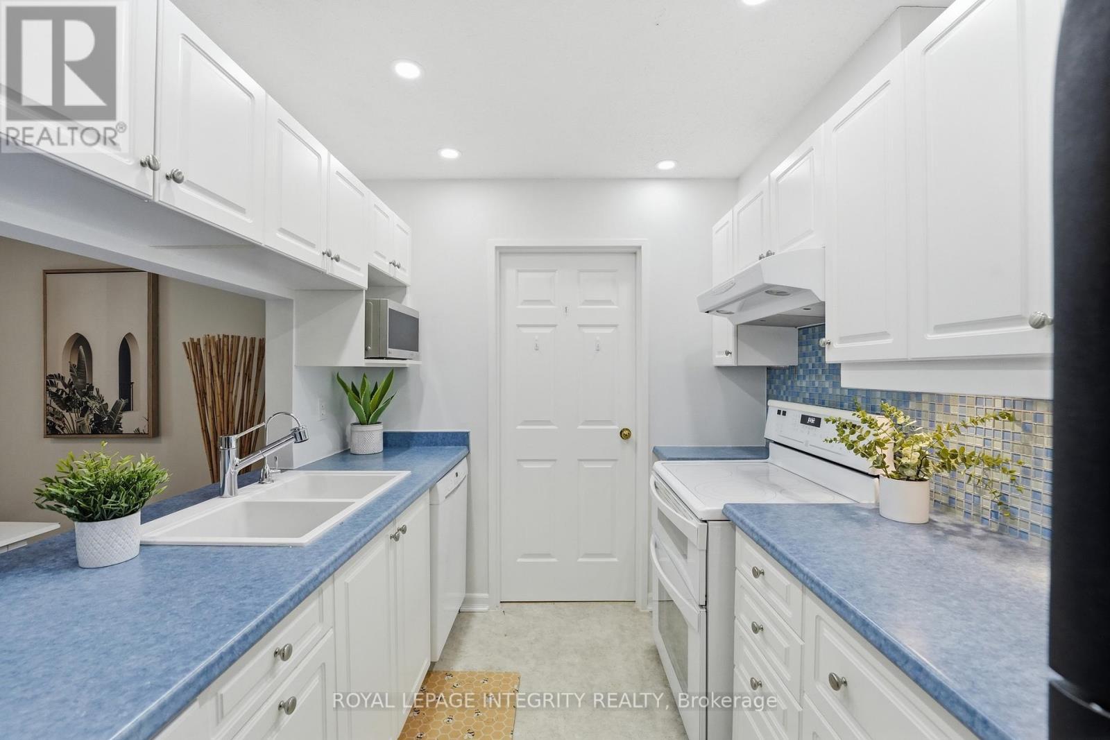 108 - 2019 Carling Avenue, Ottawa, Ontario  K2A 4A2 - Photo 6 - X12899778