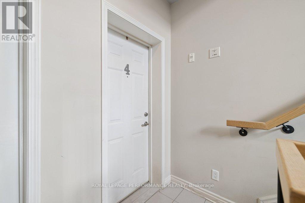 4 - 304 Paseo Private, Ottawa, Ontario  K2G 4N7 - Photo 4 - X12899866