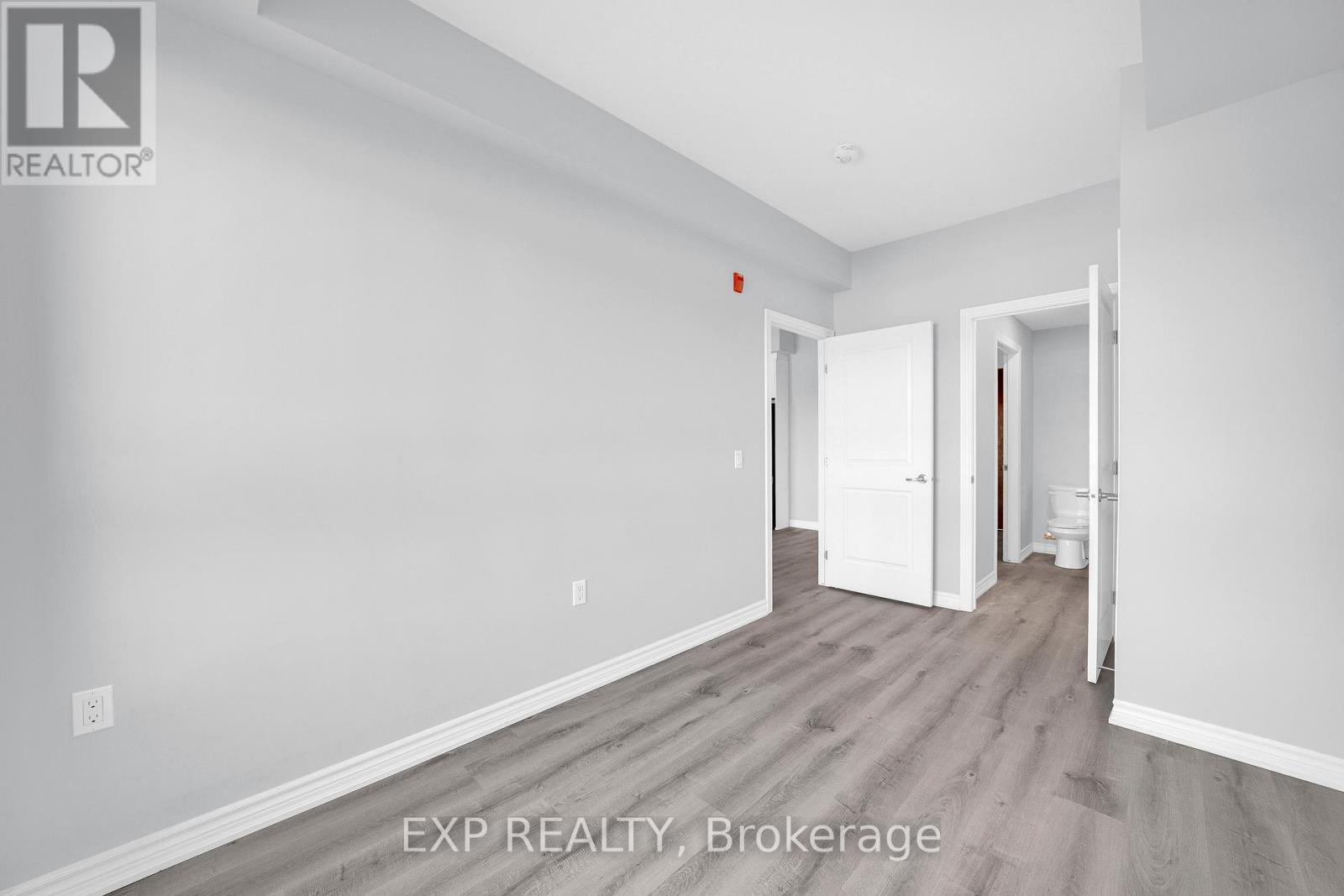 220 - 1350 Hemlock Road, Ottawa, Ontario  K1K 5C2 - Photo 13 - X12899878