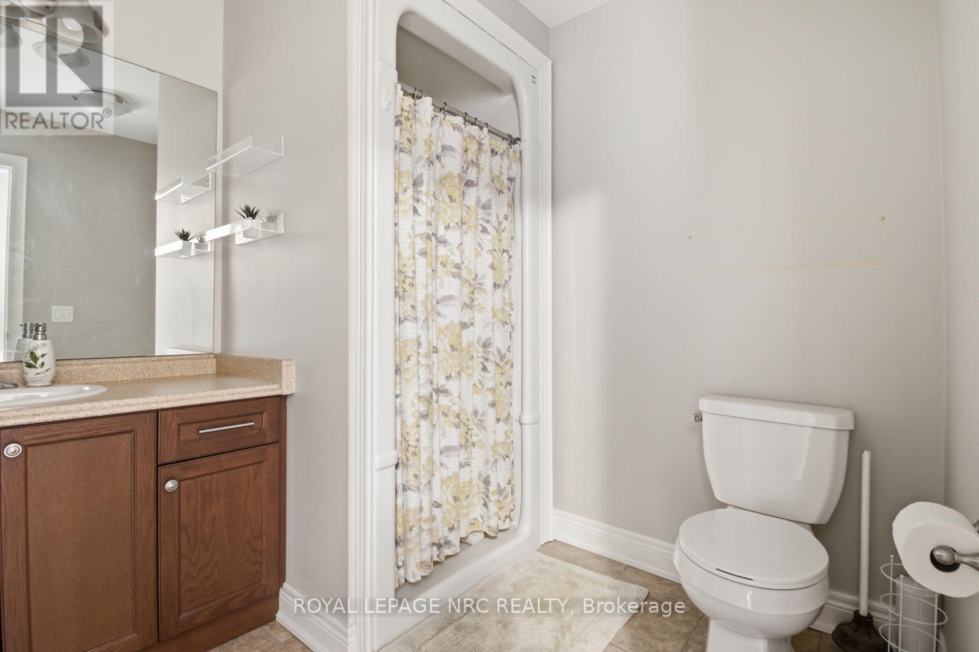 3945 Village Creek Drive, Fort Erie (Stevensville), Ontario  L0S 1S0 - Photo 12 - X12899856