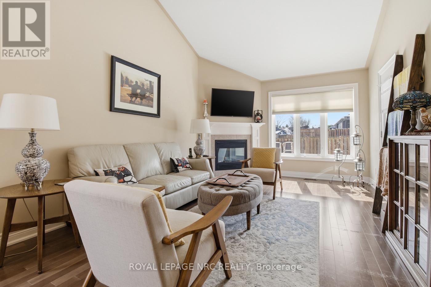 3945 Village Creek Drive, Fort Erie (Stevensville), Ontario  L0S 1S0 - Photo 8 - X12899856