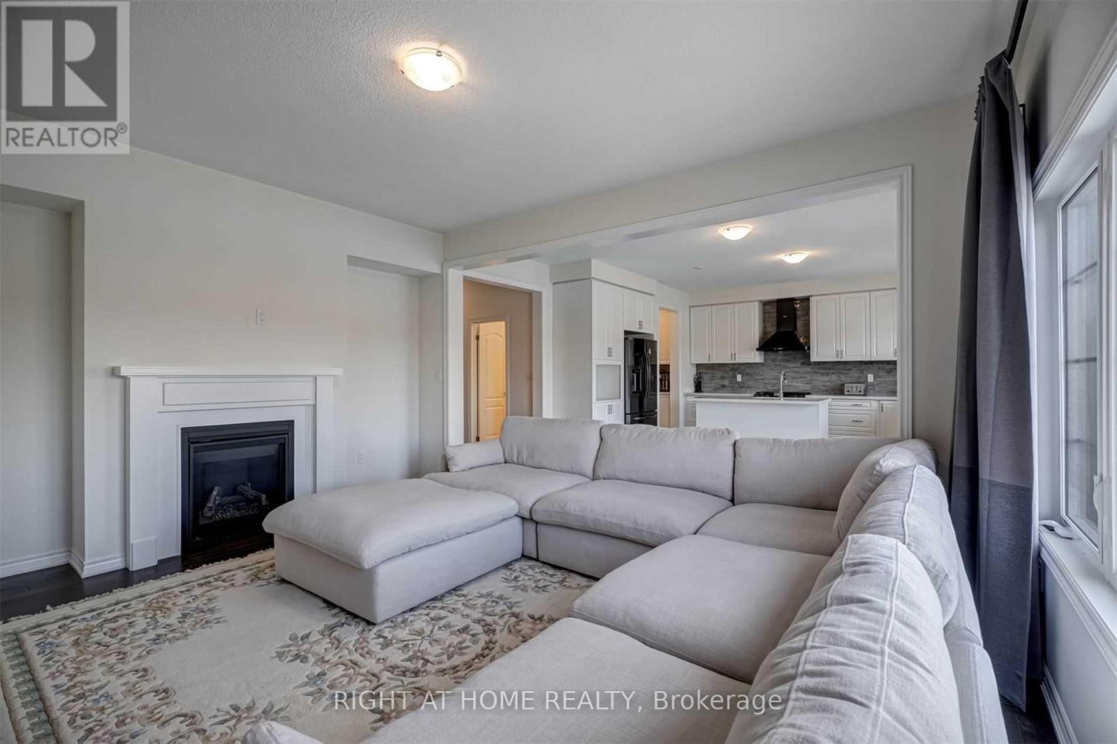 108 Connell Drive, Georgina, Ontario  K7N 0A1 - Photo 11 - N12899654