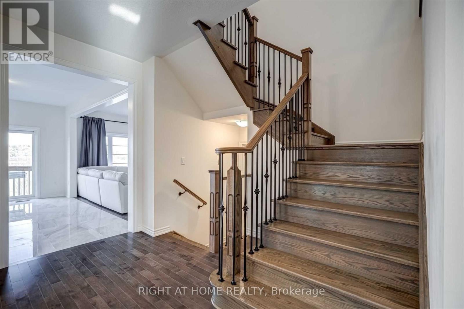 108 Connell Drive, Georgina, Ontario  K7N 0A1 - Photo 15 - N12899654