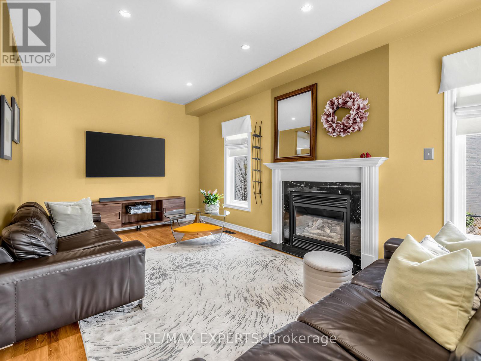 203 Thomson Creek Boulevard, Vaughan, Ontario L4H 1H1 - Photo 19 - N12899668