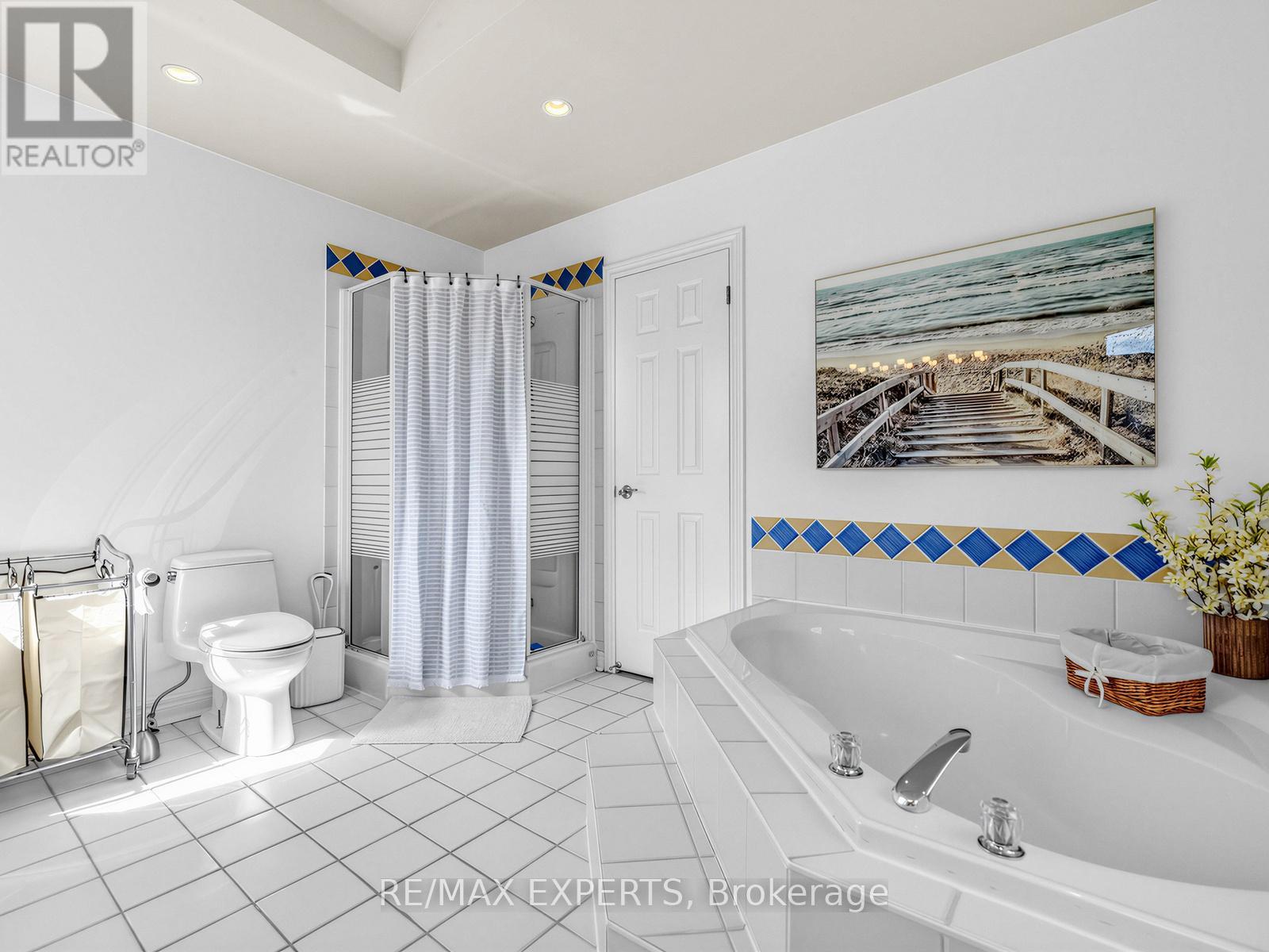 203 Thomson Creek Boulevard, Vaughan, Ontario L4H 1H1 - Photo 26 - N12899668