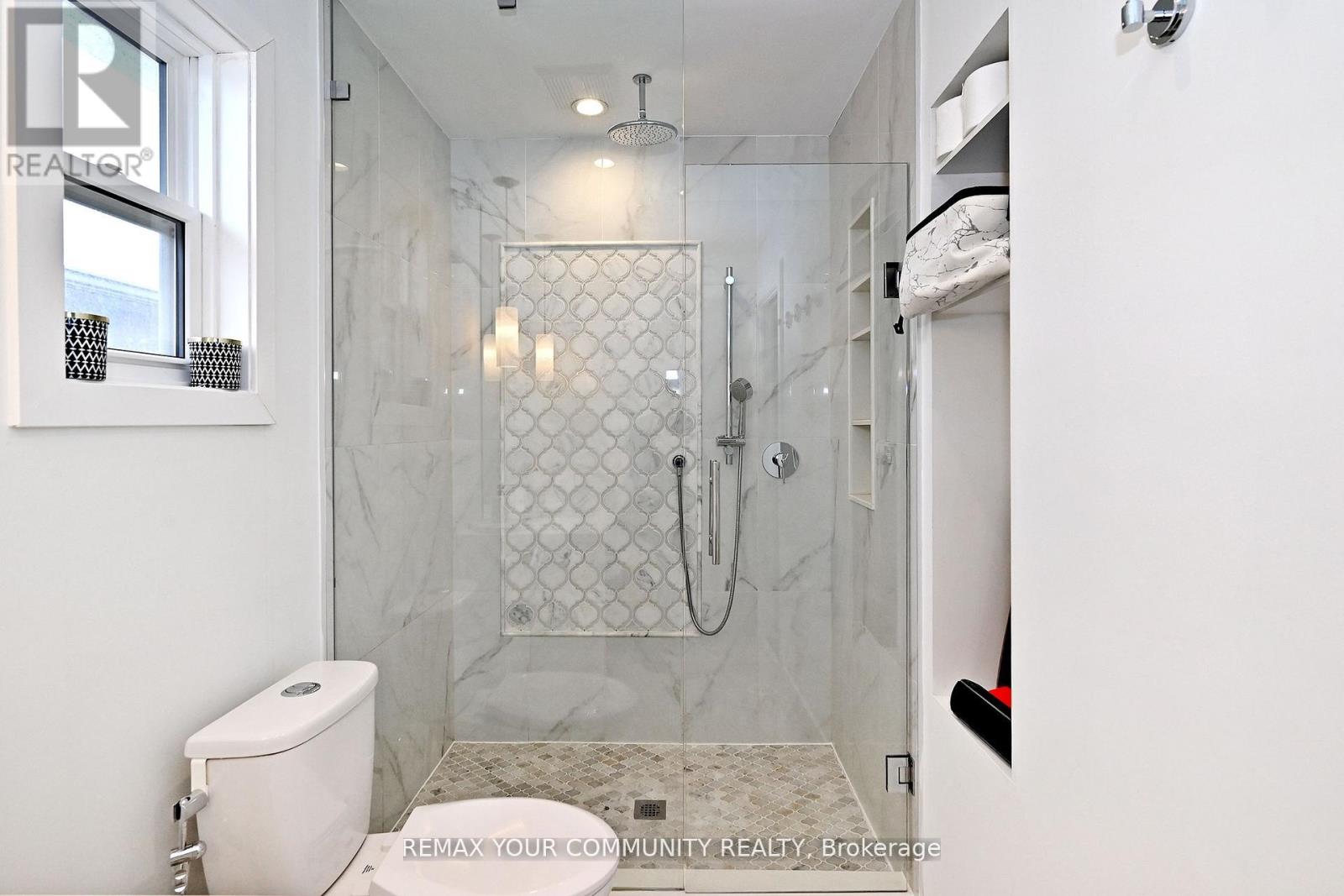 152 Vanguard Road W, Vaughan, Ontario L4K 5G8 - Photo 33 - N12899854