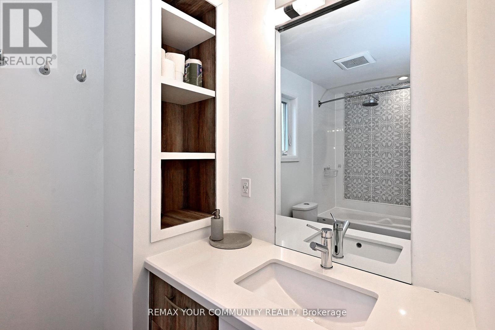 152 Vanguard Road W, Vaughan, Ontario L4K 5G8 - Photo 41 - N12899854